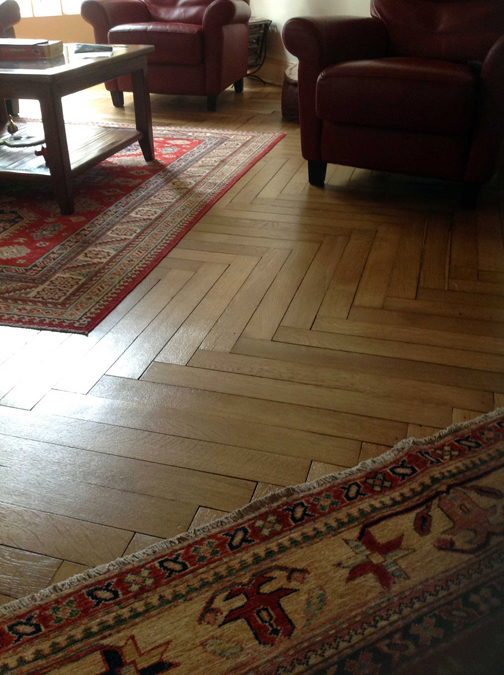 Pose de parquet ancien dans un grand salon